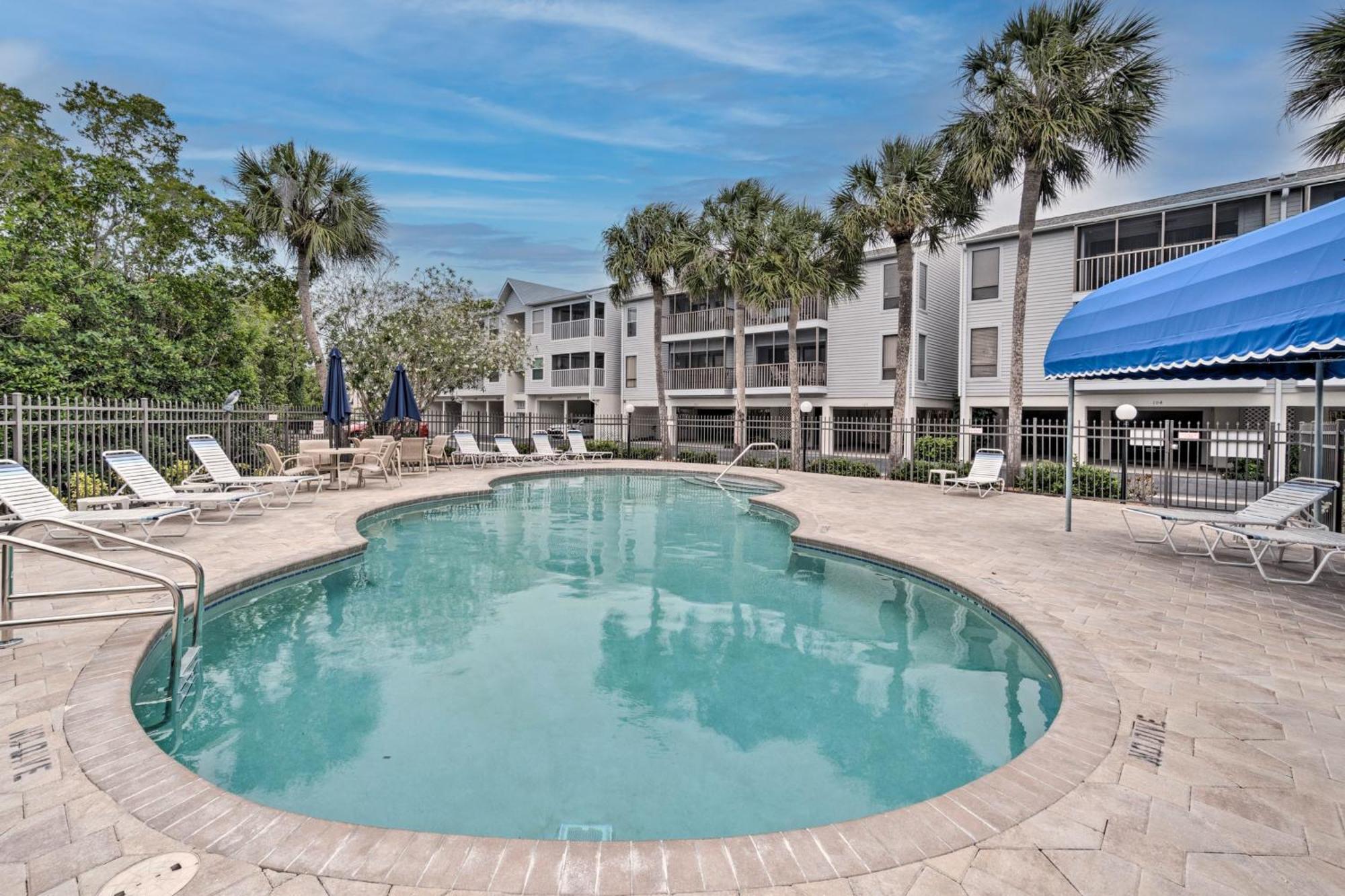 Condo With Pool And Gulf Access On Anna Maria Island! Holmes Beach Bagian luar foto